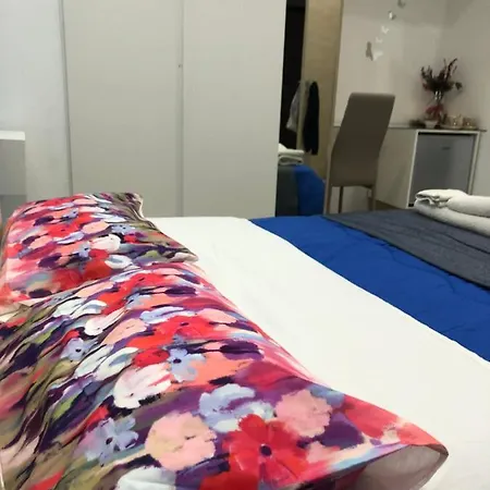 Decumani Prestige 4* Neapol