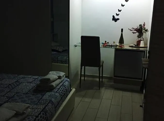 לינה וארוחת בוקר Decumani Prestige