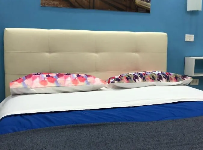 Decumani Prestige לינה וארוחת בוקר נאפולי