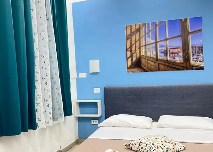 לינה וארוחת בוקר Decumani Prestige נאפולי