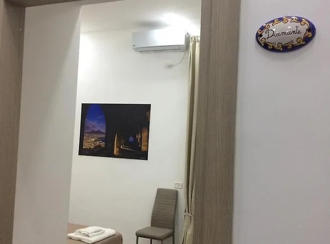 Decumani Prestige לינה וארוחת בוקר נאפולי