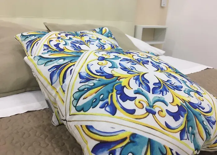 Decumani Prestige נאפולי