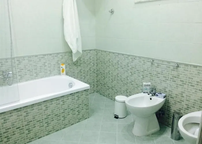 Decumani Prestige 4* נאפולי