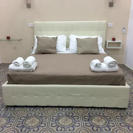 Decumani Prestige Couette-café Naples